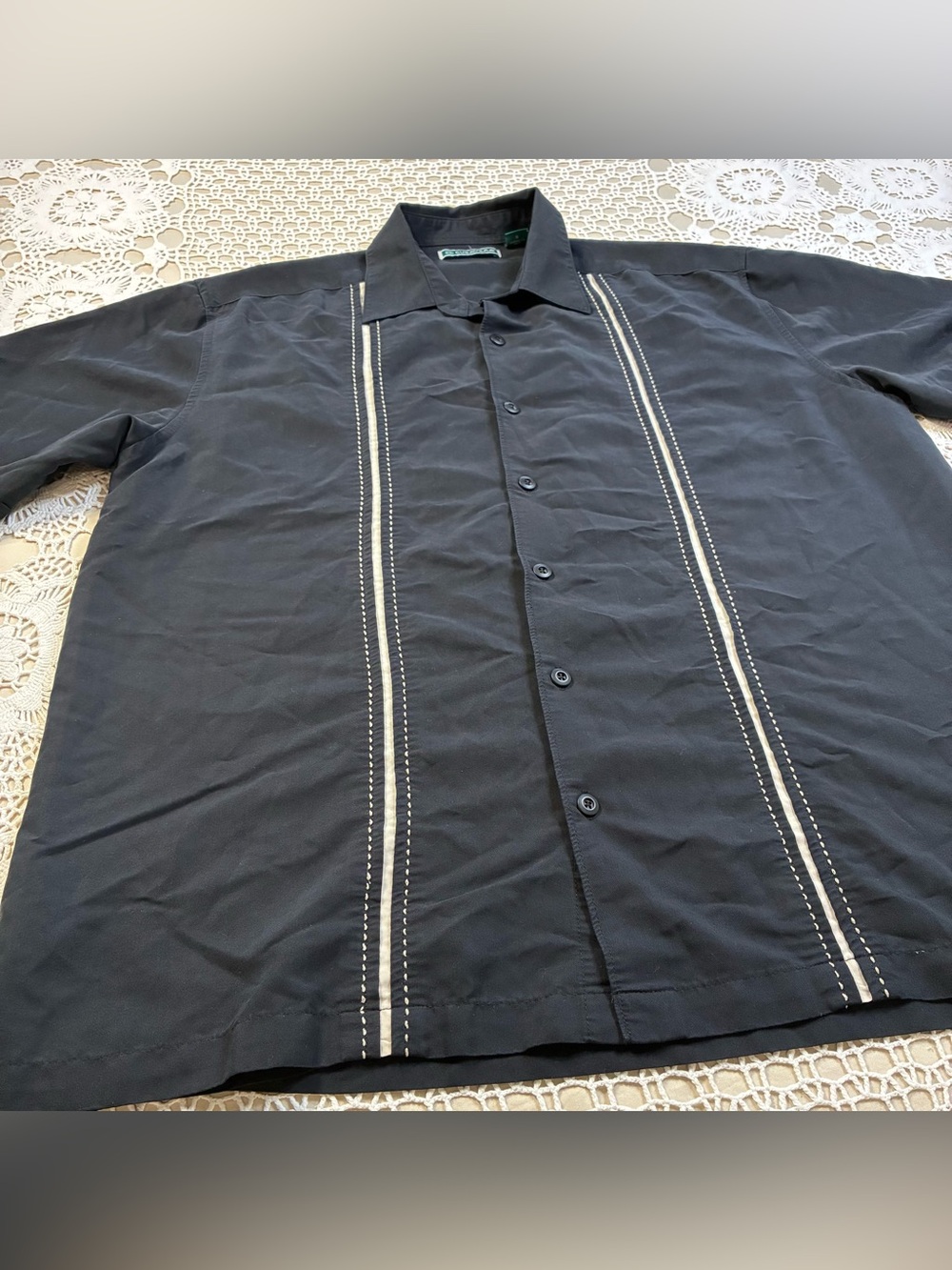 Cubavera Men's Large Black Short-Sleeve Button-Up Shirt with Contrast Stitching